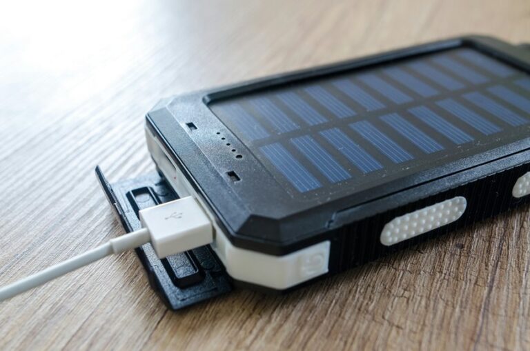 solar battery charging cycles